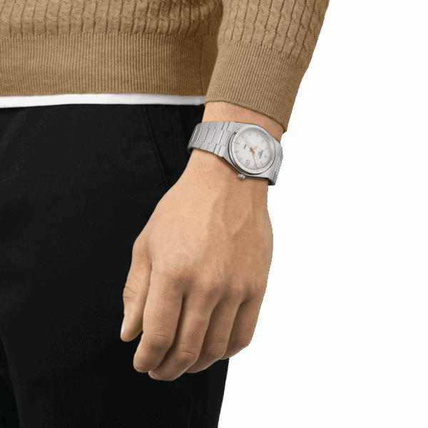 t137-410-11-031-00_wrist_11