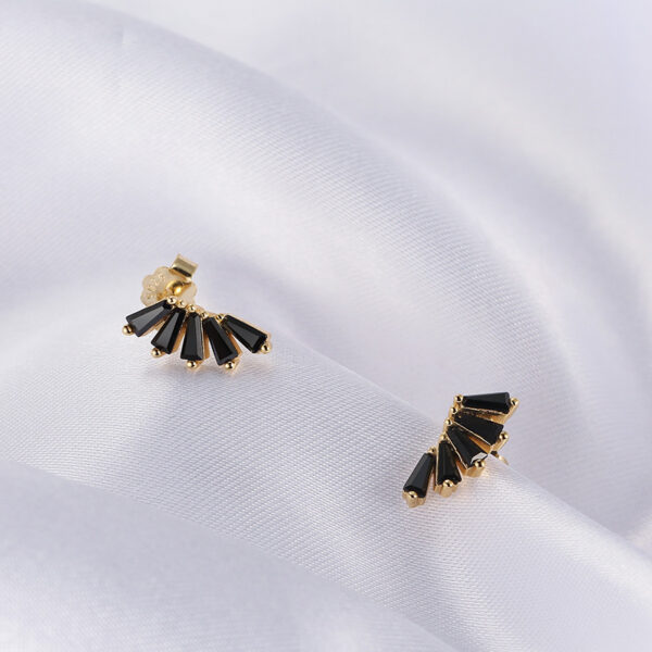 925 Sterling Silver Stud Earrings with black stones for her - Image 2