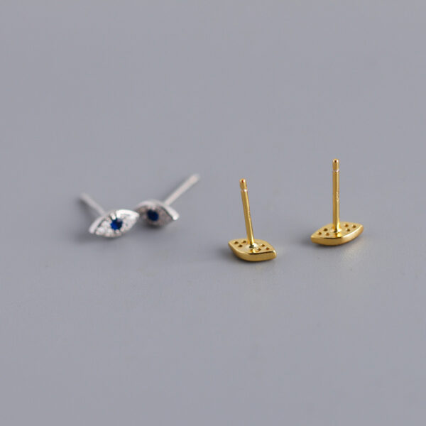 925 Sterling Silver stud Earrings with blue stone for her - Image 3