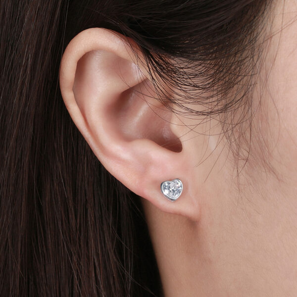 925 Sterling Silver Stud Earrings heart shaped 6 mm - Image 2