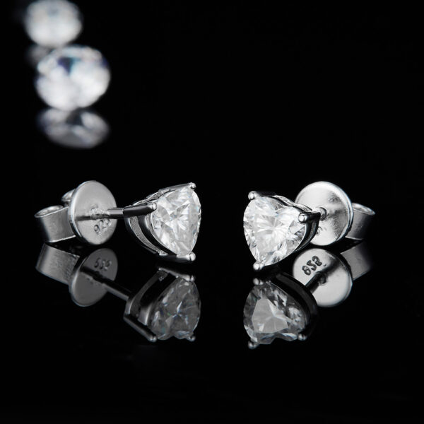 925 Sterling Silver Stud Earrings heart shaped for her - Image 2