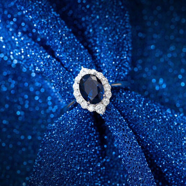 925 Sterling Silver womens ring with Sapphire Size 8 - Image 4