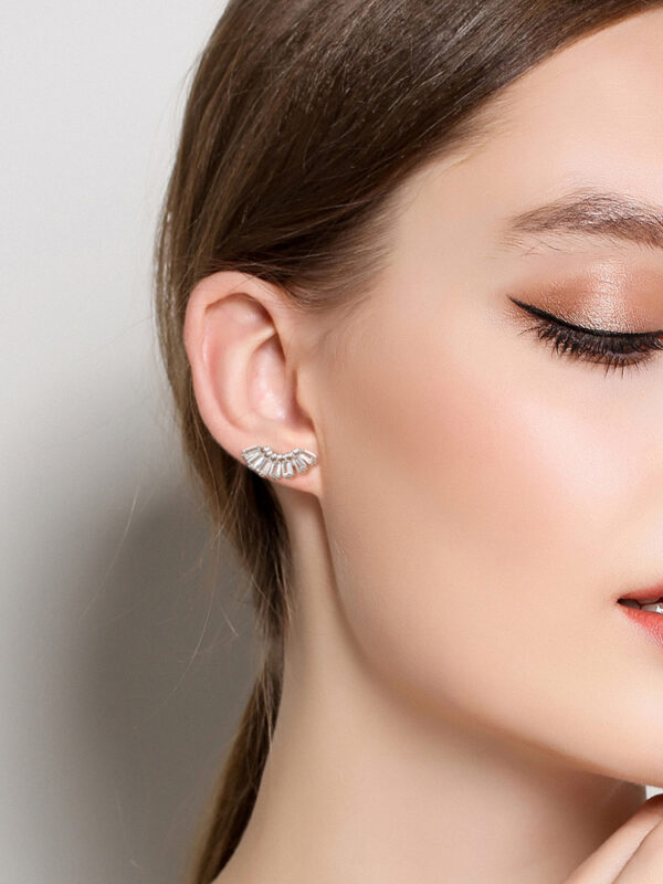 Gorgeous 925 Sterling Silver Stud Earrings with stones for her - Image 4