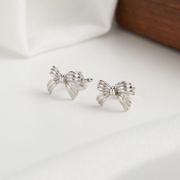 925 Sterling Silver bow tie shaped Stud Earrings - Image 2