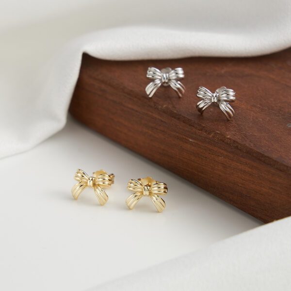 925 Sterling Silver bow tie shaped Stud Earrings - Image 3