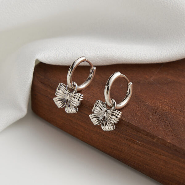 925 Sterling Silver bow tie shaped Hoop Earrings - Image 2