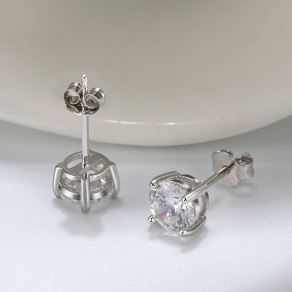 925 Sterling Silver Stud Earrings with clear stones - Image 2