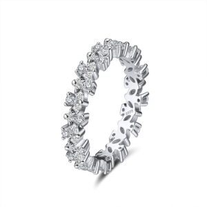 925 Sterling Silver gorgeous ring for her Size 8