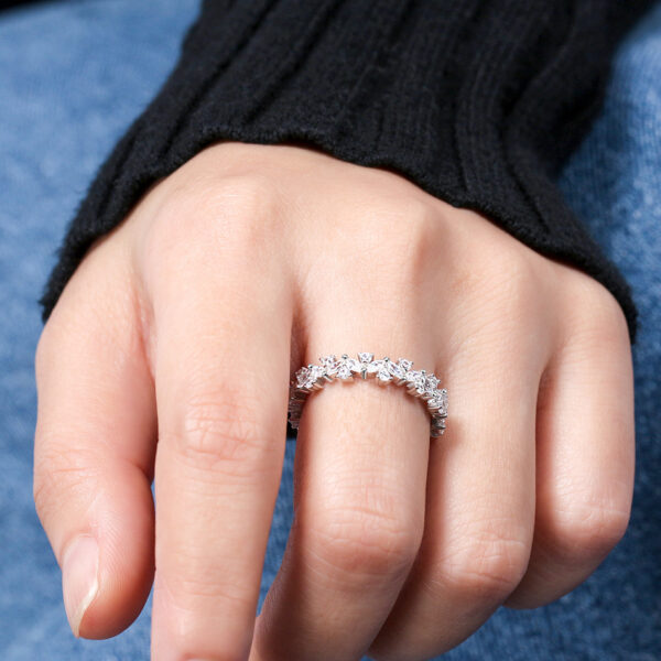 925 Sterling Silver gorgeous ring for her Size 7 - Image 4