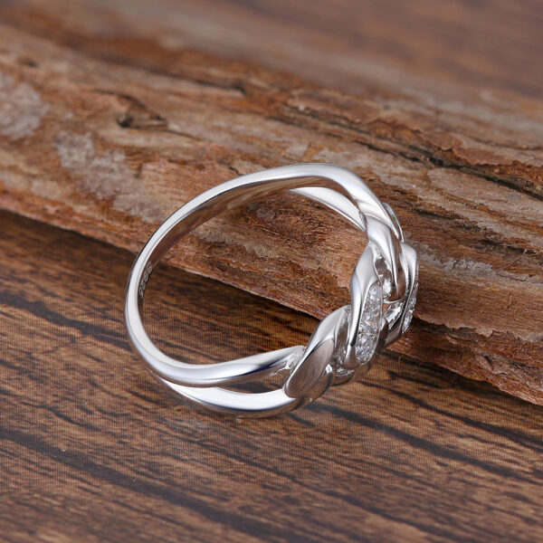 925 Sterling Silver gorgeous ring for her Size 6 - Image 2