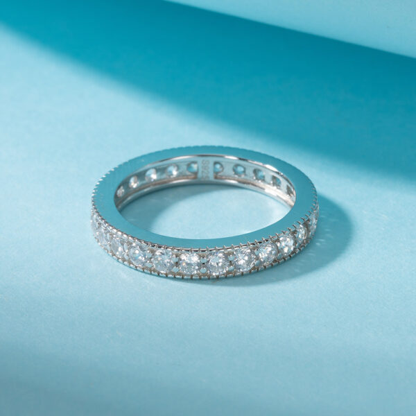 925 Sterling Silver ring for her with stones Size 8 - Image 2