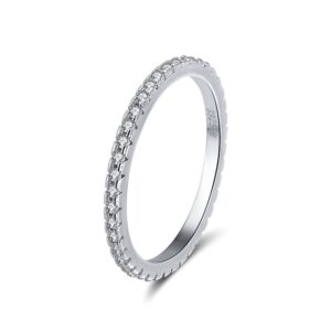 925 Sterling Silver womens ring with shining stones Size 6