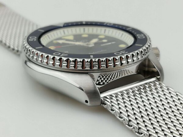 Seiko SRPD71K1 5 Sports SKX Series Stainless steel mesh strap - Image 2