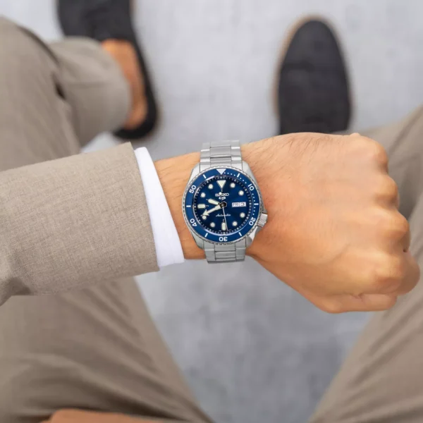 Seiko SRPD51K1 5 Sports SKX Series - Image 4